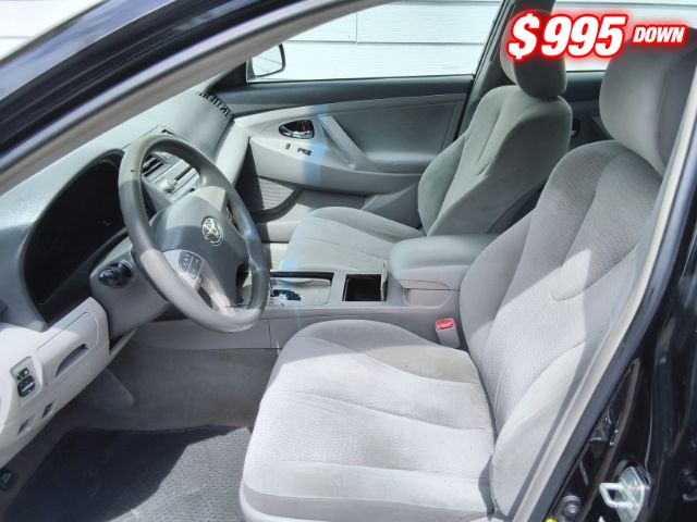 Toyota Camry Vehicle Image 05