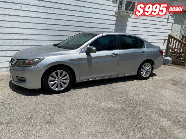 Honda Accord Sedan Vehicle Image 02