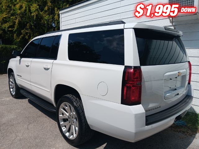 Chevrolet SUBURBAN Vehicle Image 03