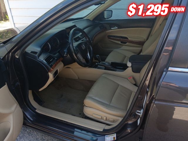 Honda Accord Sedan Vehicle Image 06
