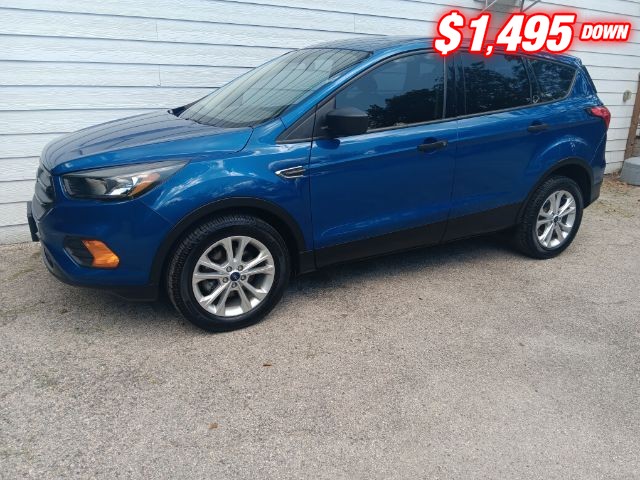 Ford Escape Vehicle Image 02