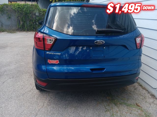 Ford Escape Vehicle Image 04