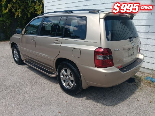Toyota Highlander Vehicle Image 03