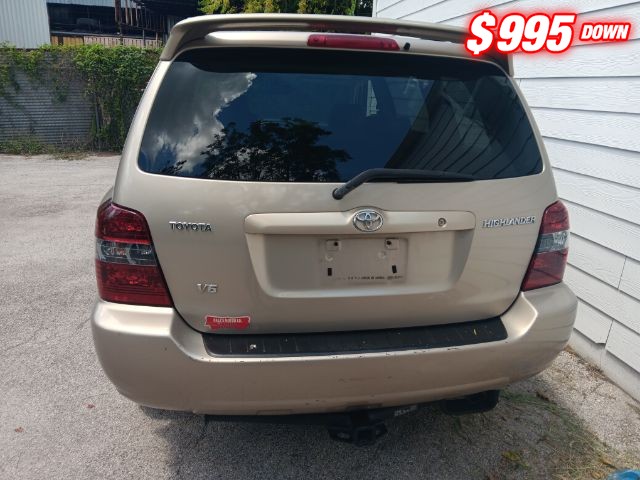 Toyota Highlander Vehicle Image 04