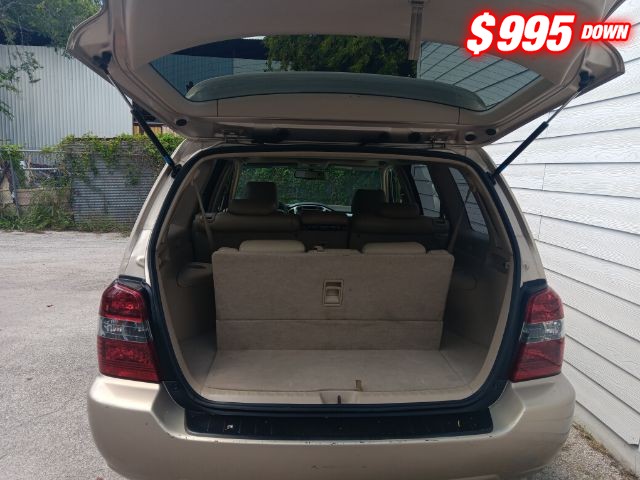 Toyota Highlander Vehicle Image 05