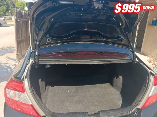 Honda Civic Sedan Vehicle Image 05