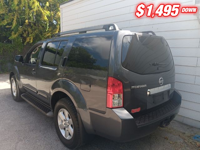 Nissan Pathfinder Vehicle Image 03