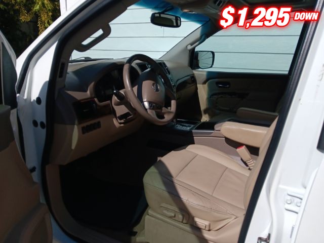 Nissan Armada Vehicle Image 06