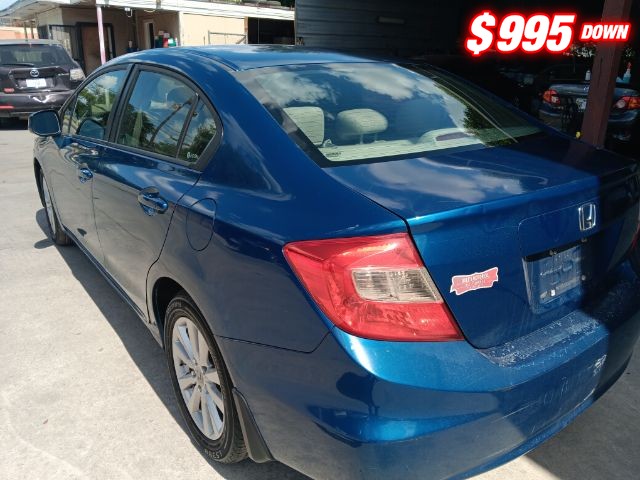Honda Civic Sedan Vehicle Image 03