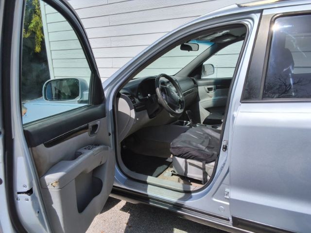 Hyundai Santa Fe Vehicle Image 05