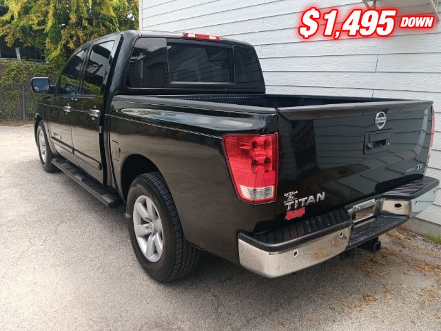Nissan Titan Vehicle Image 03