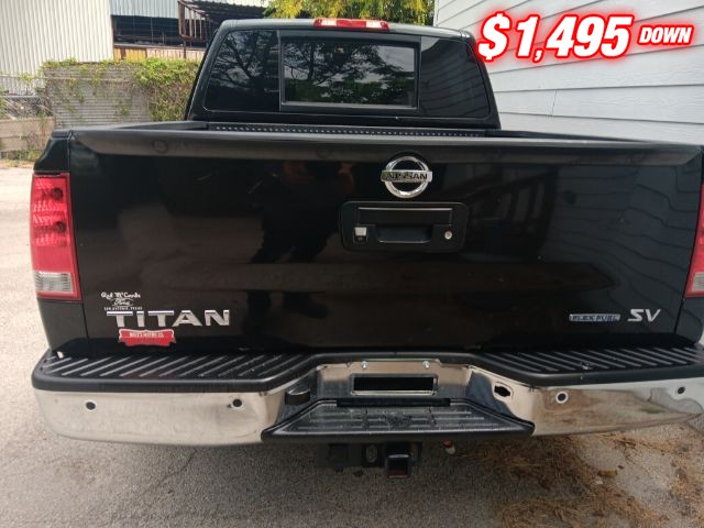 Nissan Titan Vehicle Image 04