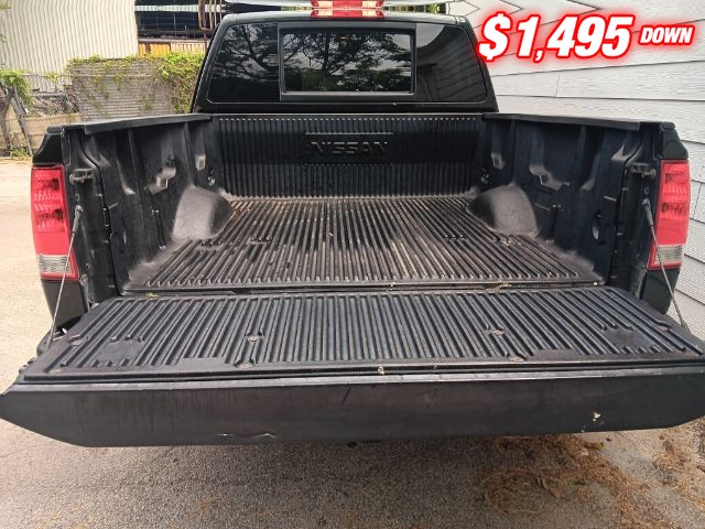 Nissan Titan Vehicle Image 05