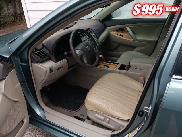 Toyota Camry Vehicle Image 06