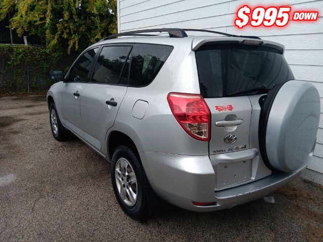 Toyota RAV4 Vehicle Image 03