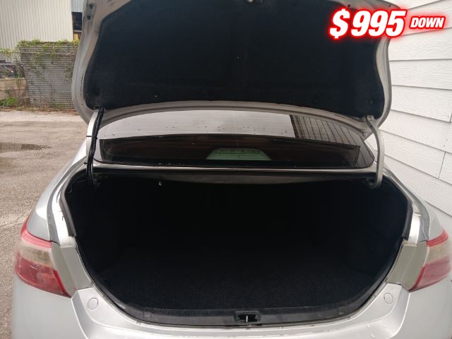 Toyota Camry Vehicle Image 05