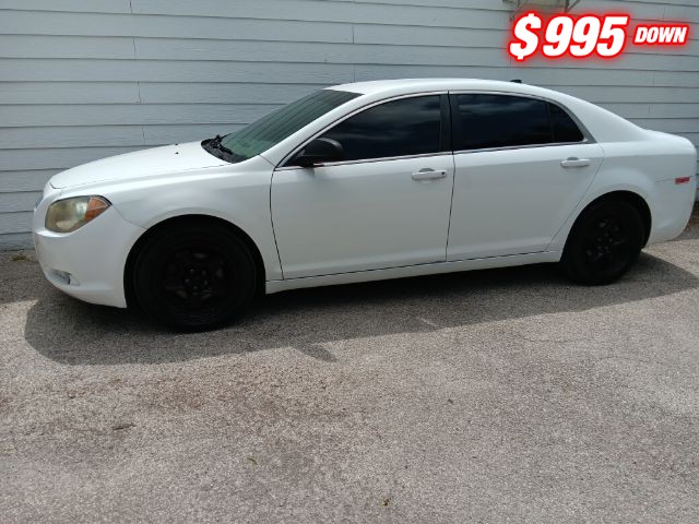 Chevrolet Malibu Vehicle Image 02