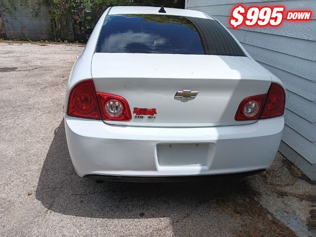 Chevrolet Malibu Vehicle Image 04