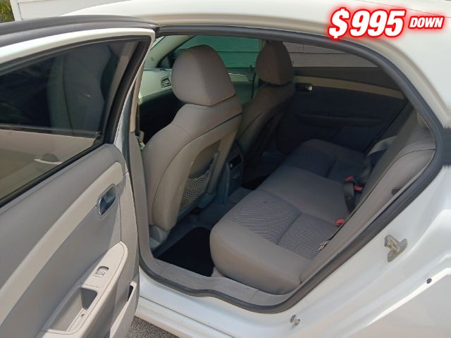Chevrolet Malibu Vehicle Image 07