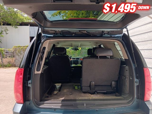 GMC Yukon Vehicle Image 05