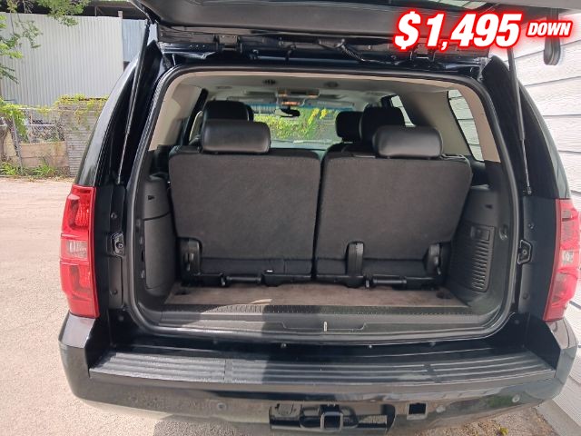 Chevrolet Tahoe Vehicle Image 04