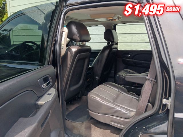 Chevrolet Tahoe Vehicle Image 06