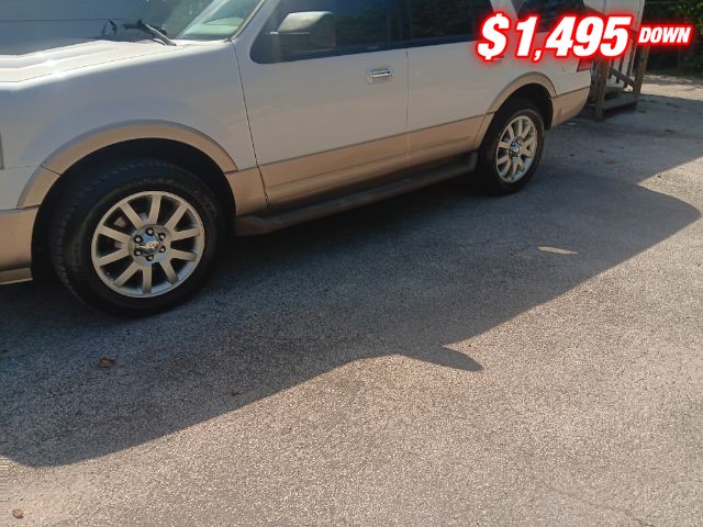 Ford Expedition Vehicle Image 02