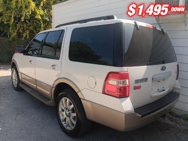 Ford Expedition Vehicle Image 03