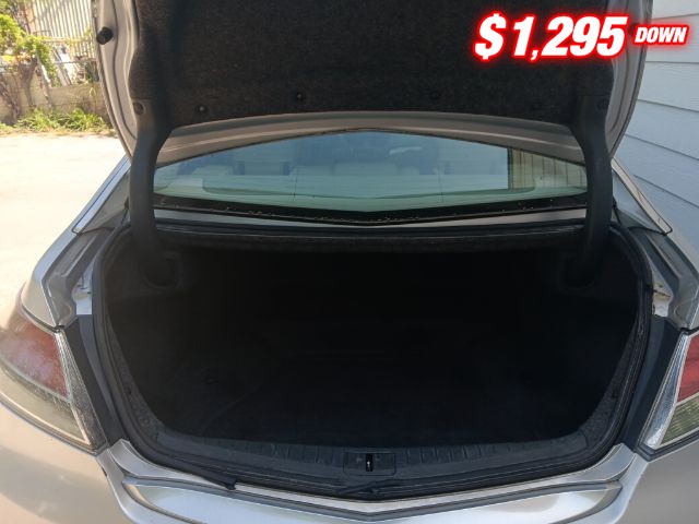 Acura TL Vehicle Image 05