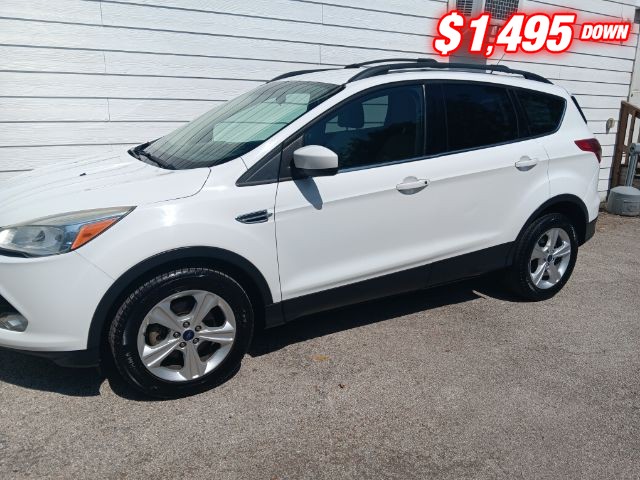 Ford Escape Vehicle Image 02