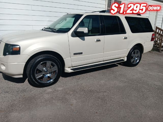 Ford Expedition EL Vehicle Image 02