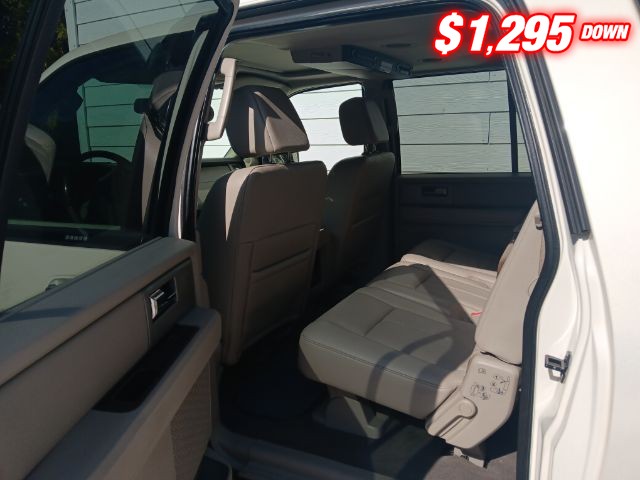 Ford Expedition EL Vehicle Image 07