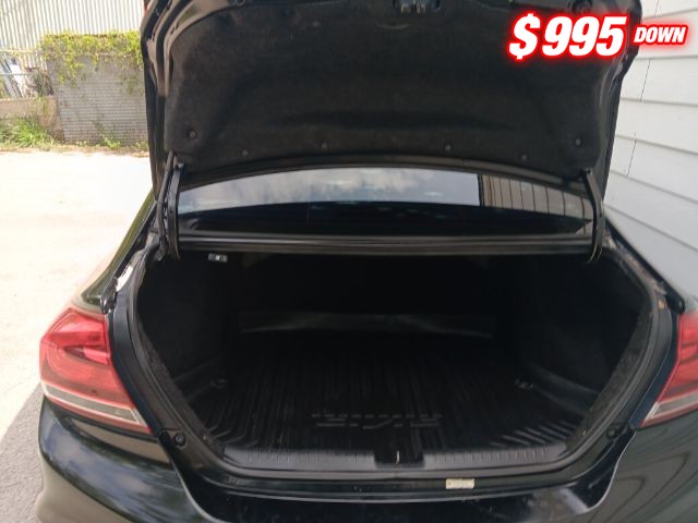 Honda Civic Sedan Vehicle Image 05