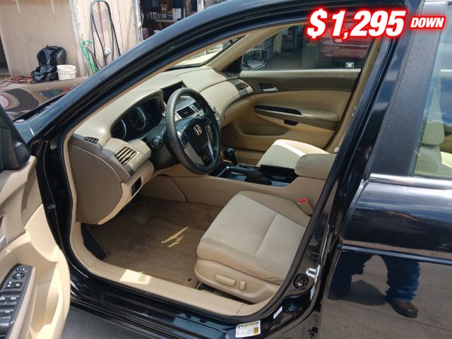 Honda Accord Sedan Vehicle Image 06