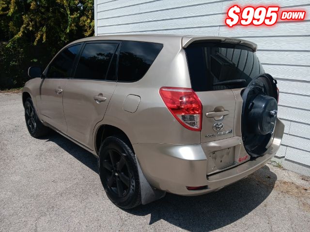 Toyota RAV4 Vehicle Image 03