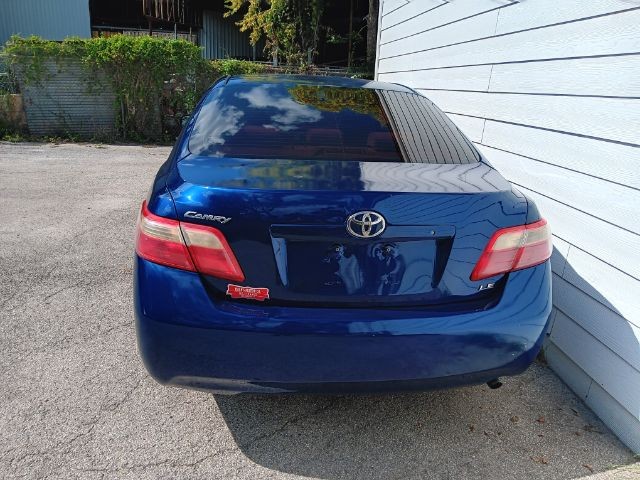 Toyota Camry Vehicle Image 04