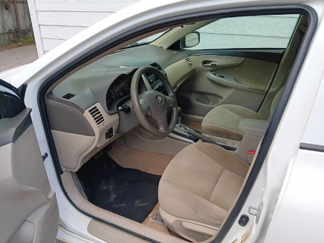 Toyota Corolla Vehicle Image 06