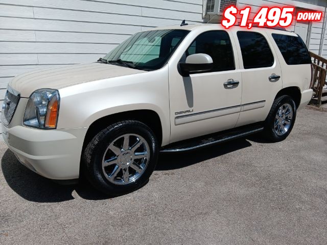 GMC YUKON Vehicle Image 02