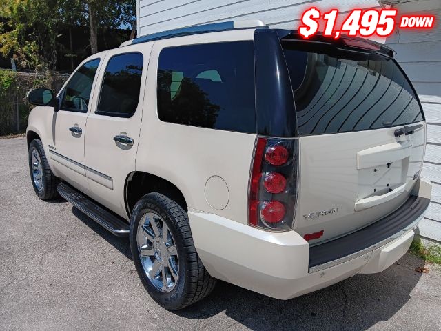 GMC YUKON Vehicle Image 03