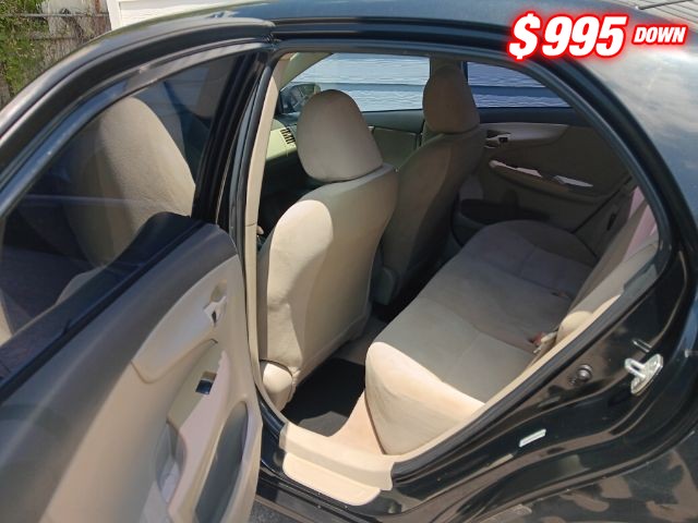 Toyota Corolla Vehicle Image 07