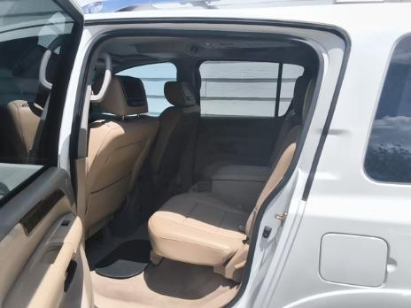 Nissan Armada Vehicle Image 05