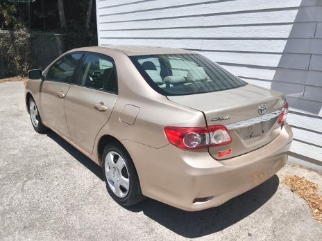 Toyota Corolla Vehicle Image 02