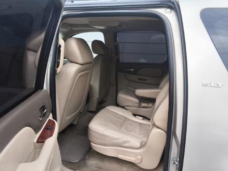 GMC Yukon XL Vehicle Image 05