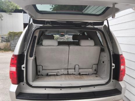 Chevrolet Tahoe Vehicle Image 05