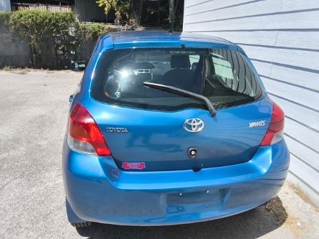 Toyota Yaris Vehicle Image 04
