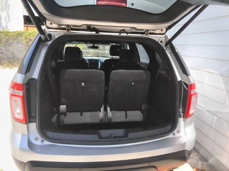 Ford Explorer Vehicle Image 07