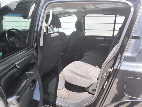 Nissan Armada Vehicle Image 05
