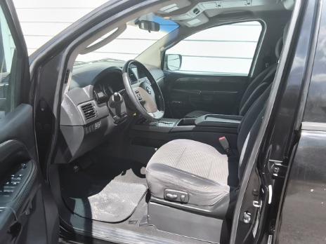 Nissan Armada Vehicle Image 06