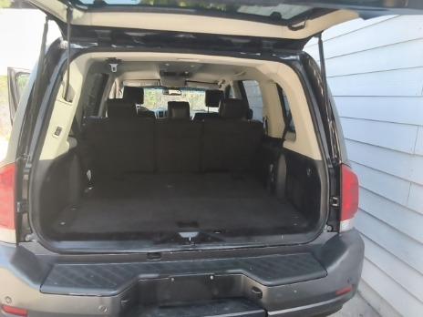 Nissan Armada Vehicle Image 06