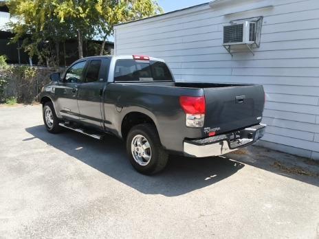 Toyota Tundra Vehicle Image 03